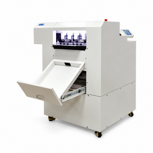 Saga SG-ASC 330A01, режущий плоттер с вакуумной автоподачей