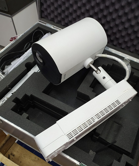 Epson LightScene EV-100, проектор (выставочный экземпляр)